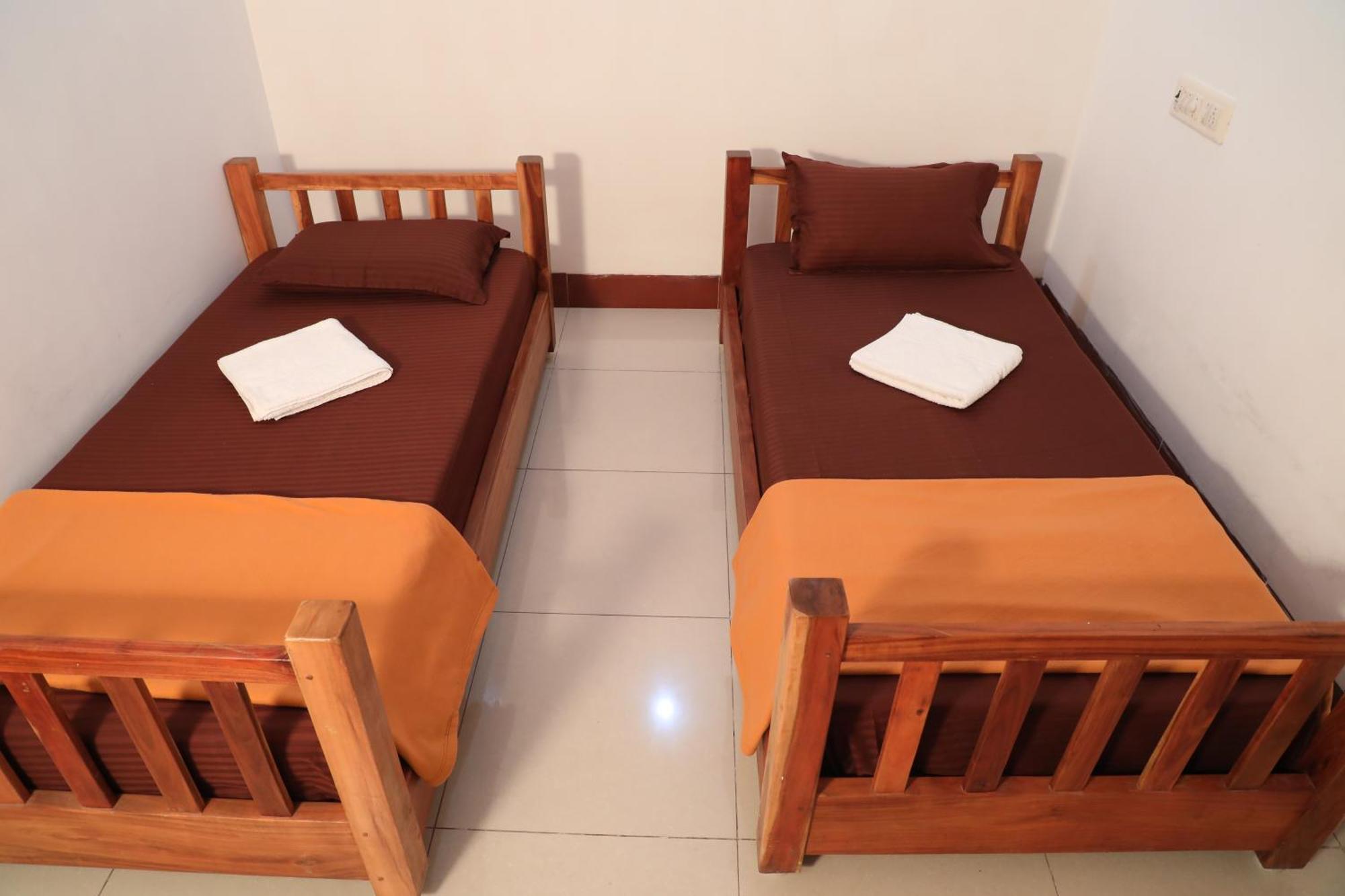 Manora Residency Hotel Pondicherry Exterior photo